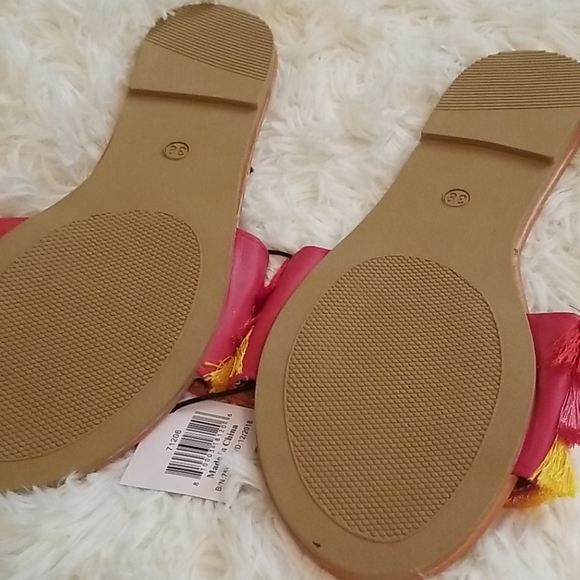 Fringe Sandals - Picture 6 of 6